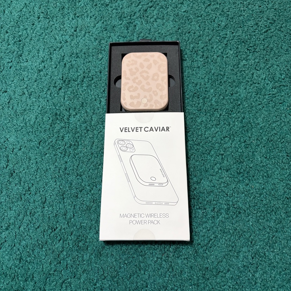 Velvet Caviar Nude Leopard Magnetic Wireless Power Pack